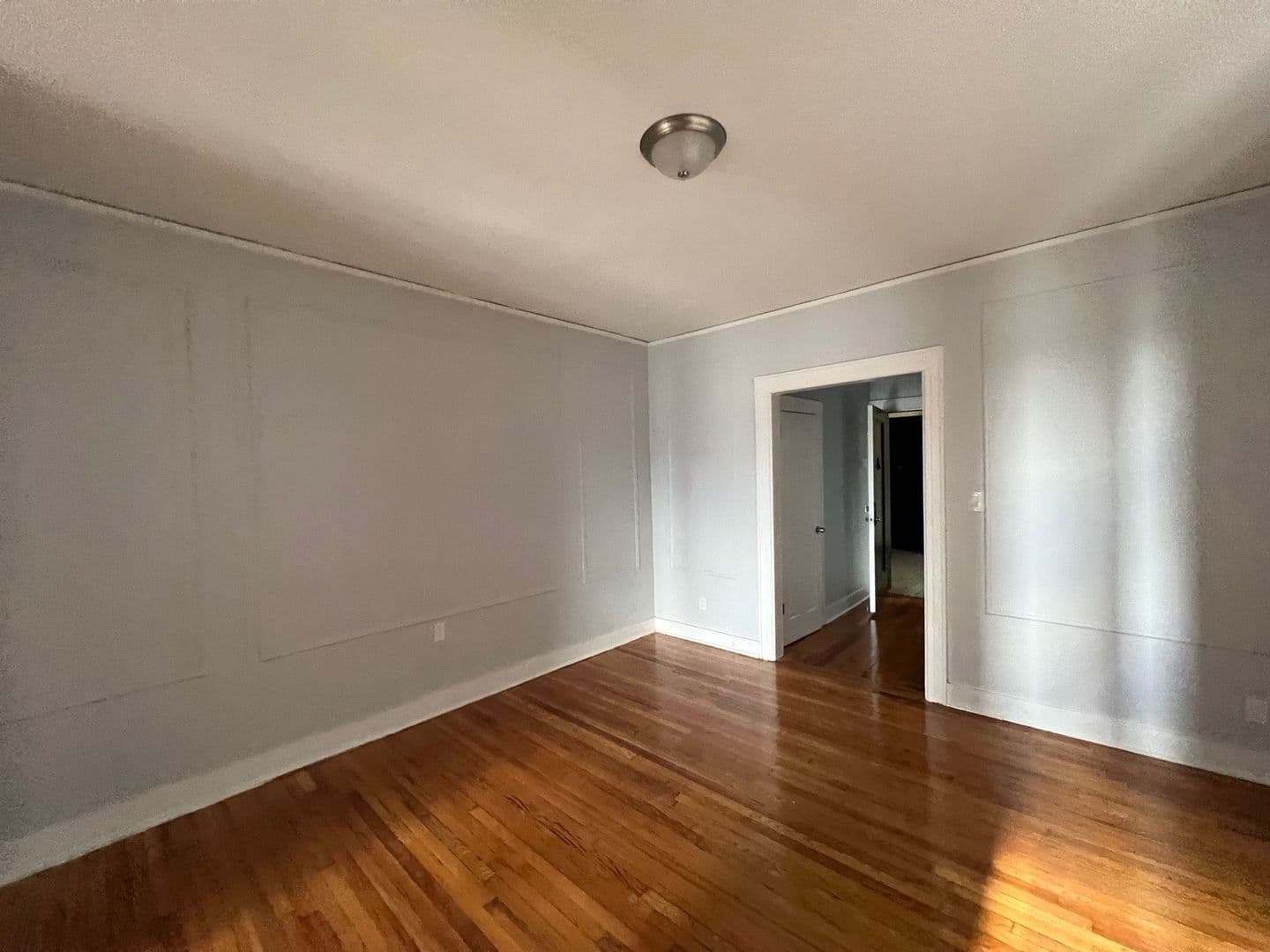 Bloomfield Apartment: 48 Hill Street