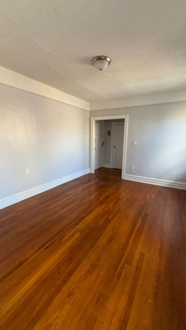 Jersey City Apartment: 68 Van Reypen