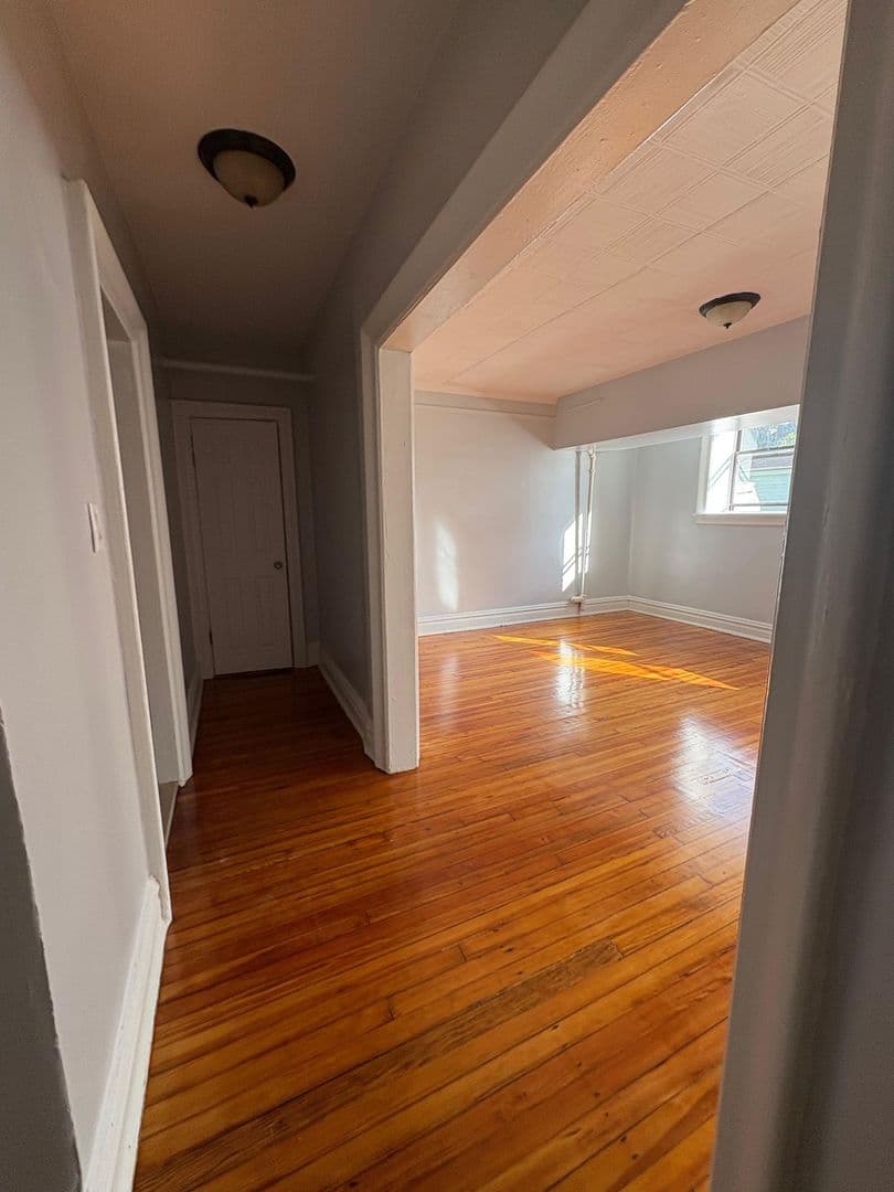 Jersey City Apartment: 160 Thorne Street