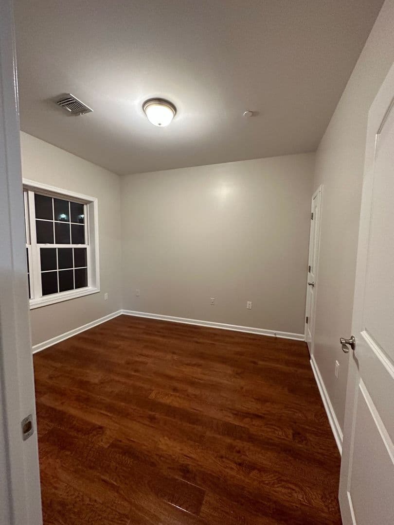 West New York Apartment: 5609 Jefferson Street