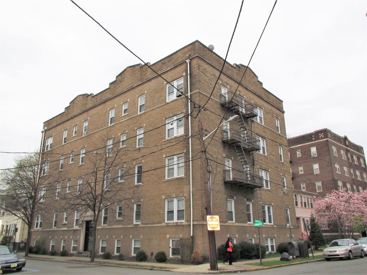 Bloomfield Apartment: 24 Jersey Street