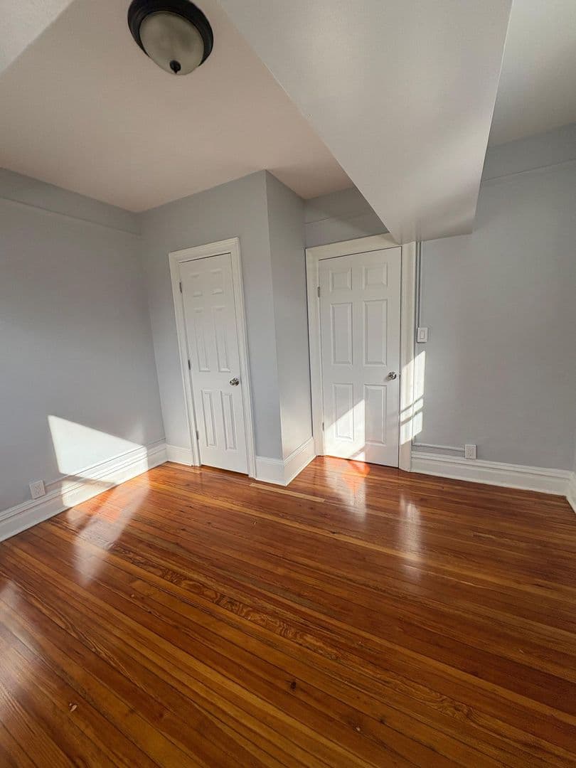 Jersey City Apartment: 160 Thorne Street