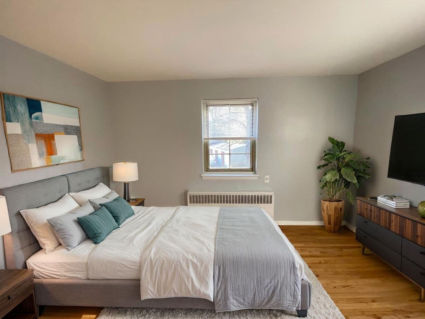 New Providence Apartment: 48 Southgate Road