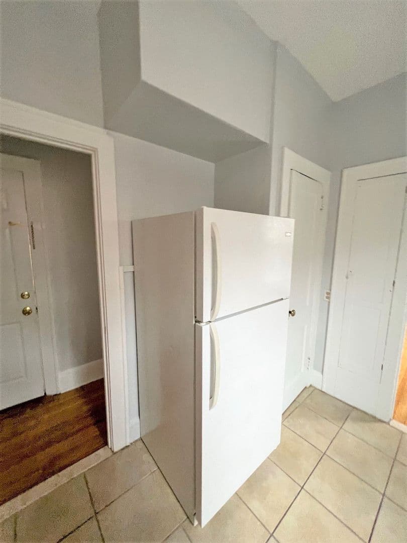 Bloomfield Apartment: 24 Jersey Street