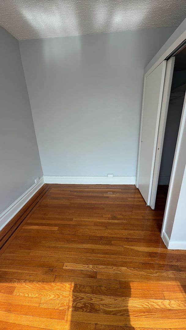 Bayonne Apartment: 1111-1113 Kennedy Boulevard