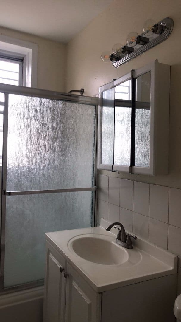 Union City Apartment: 309-311 11th Street
