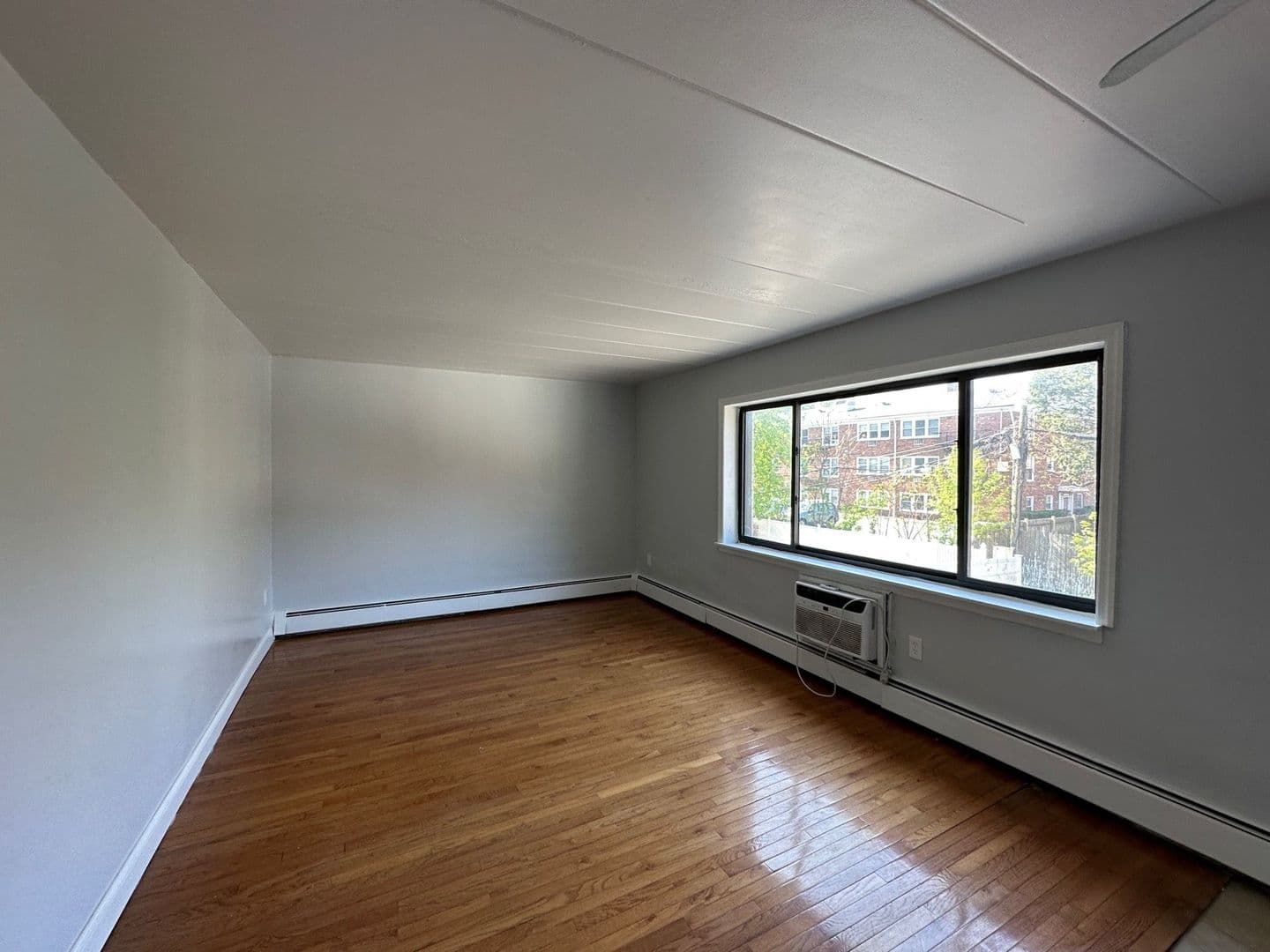 South Orange Apartment: 116 Irvington Avenue