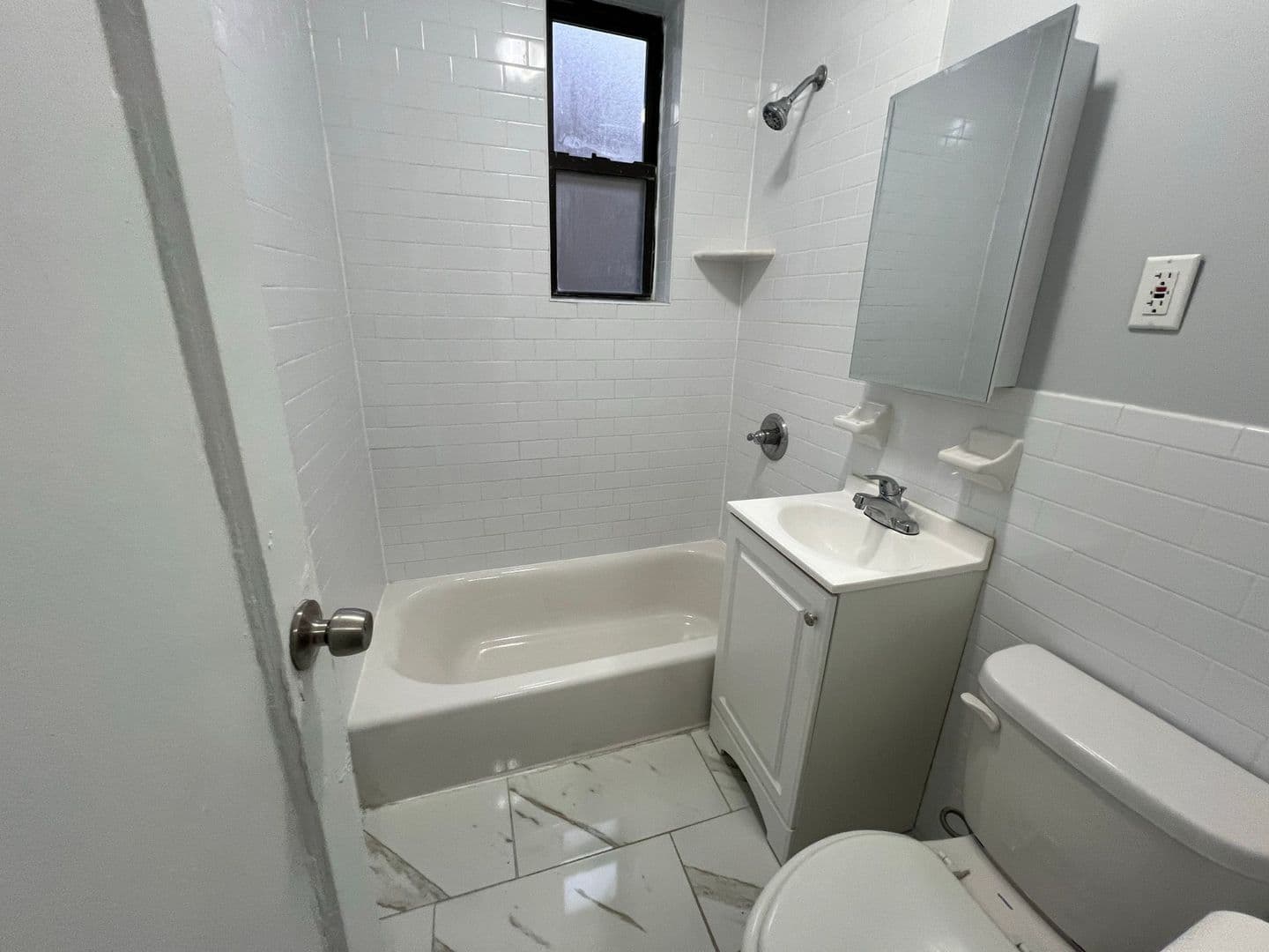 Jersey City Apartment: 68 Van Reypen