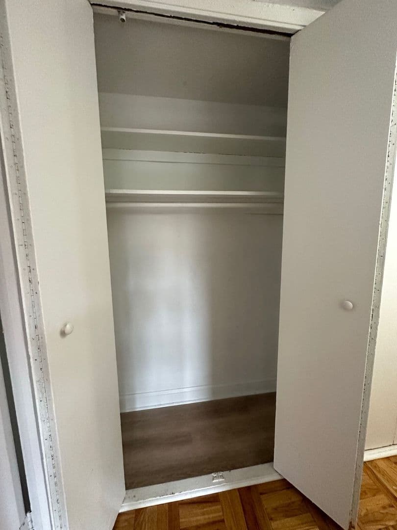 Weehawken Apartment: 700 Boulevard East