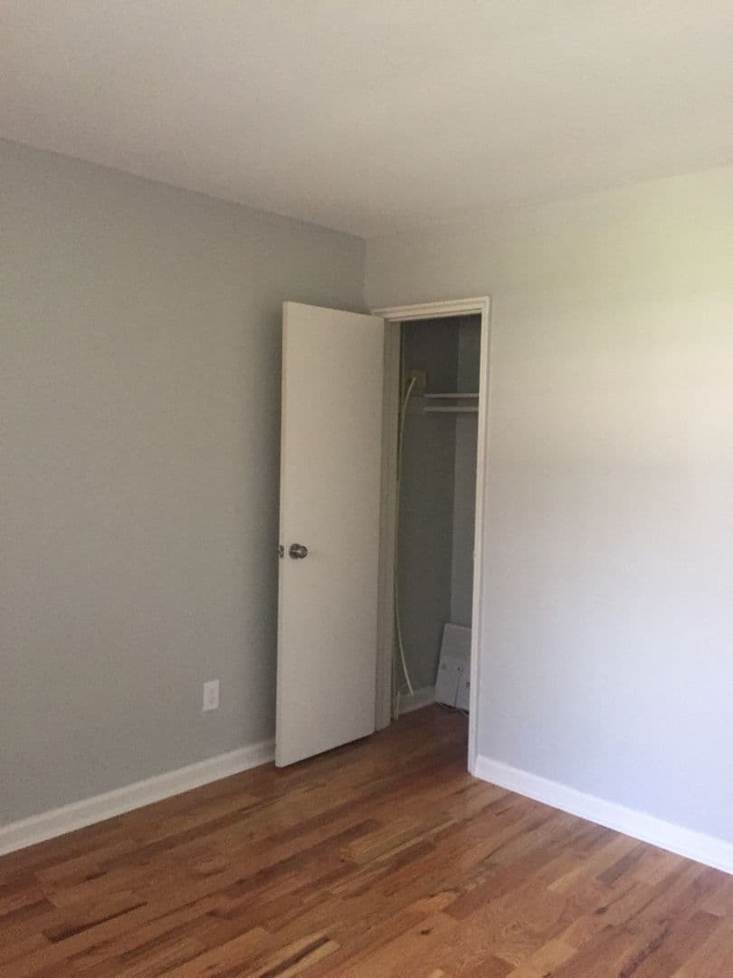 New Providence Apartment: 48 Southgate Road