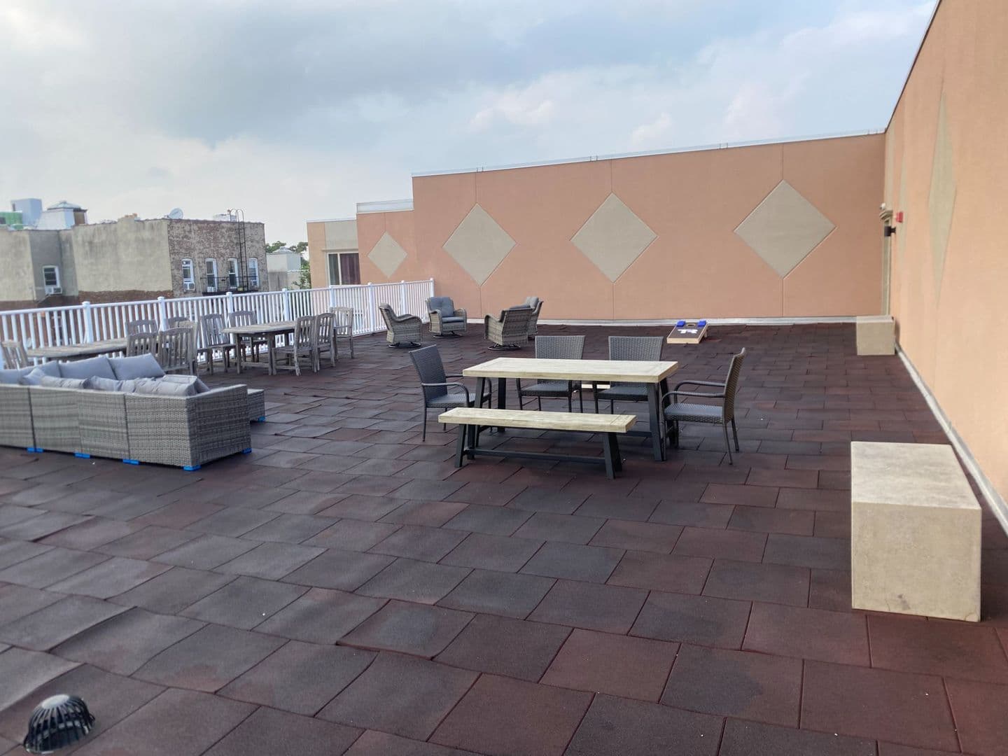 Guttenberg Apartment: 422-430 68th Street