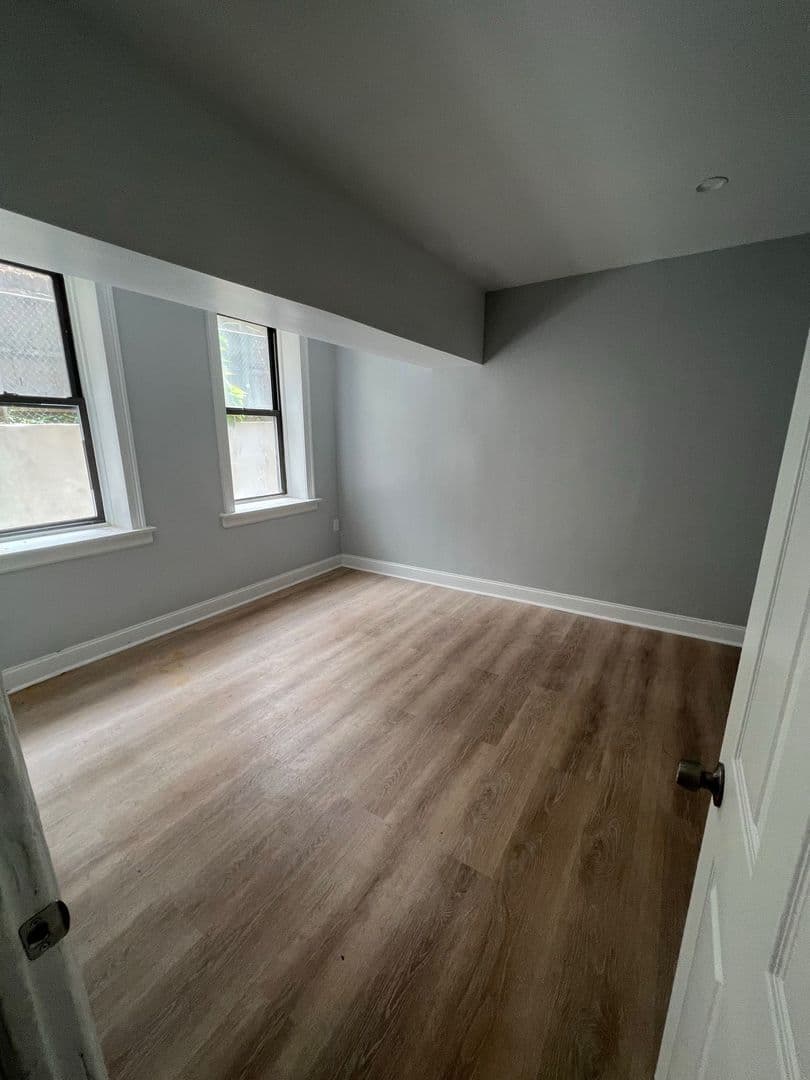 Jersey City Apartment: 343 Fairmount Avenue