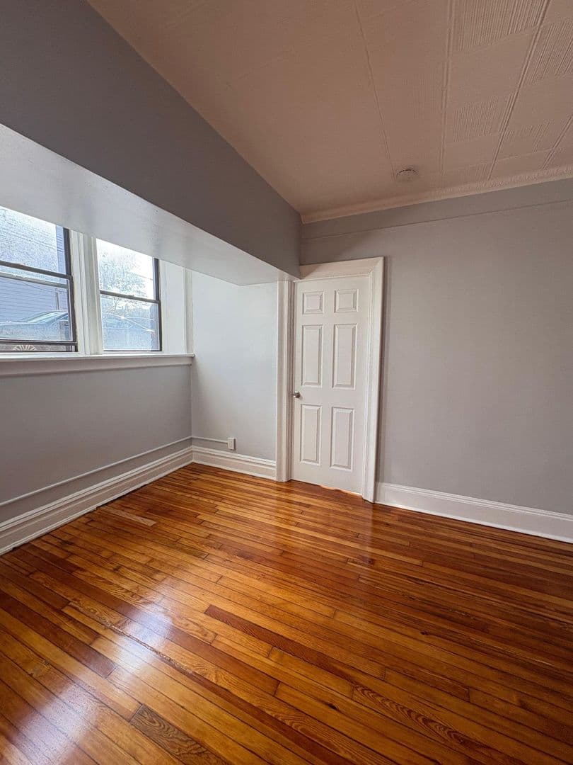 Jersey City Apartment: 160 Thorne Street