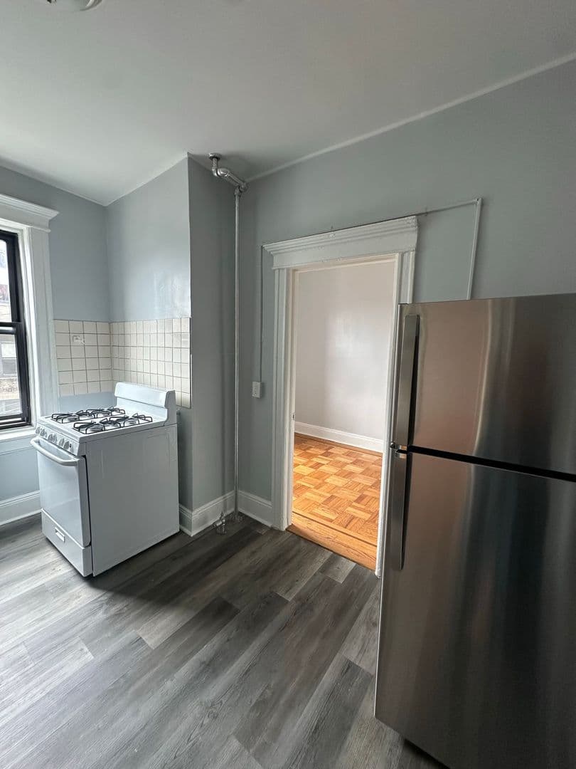 Union City Apartment: 4603 Hudson Avenue