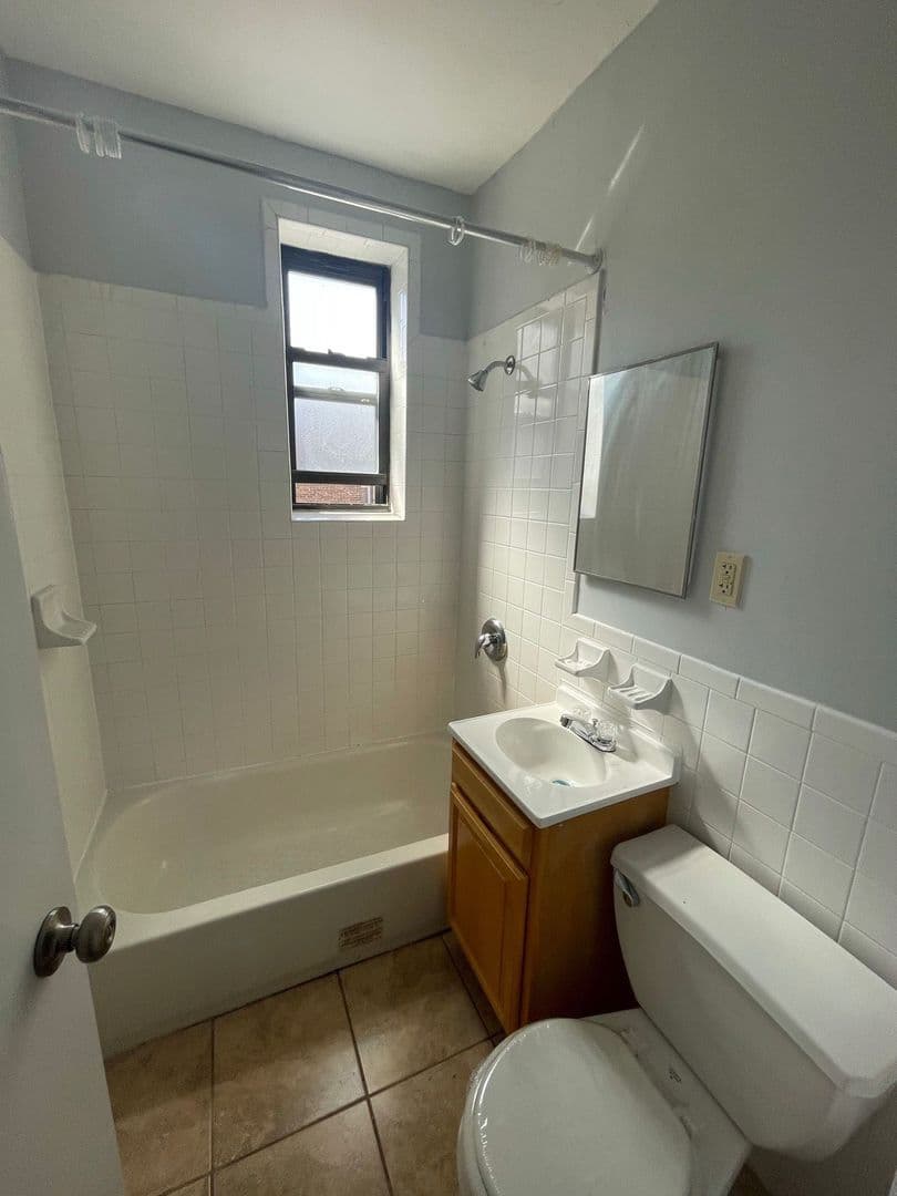 Jersey City Apartment: 68 Van Reypen