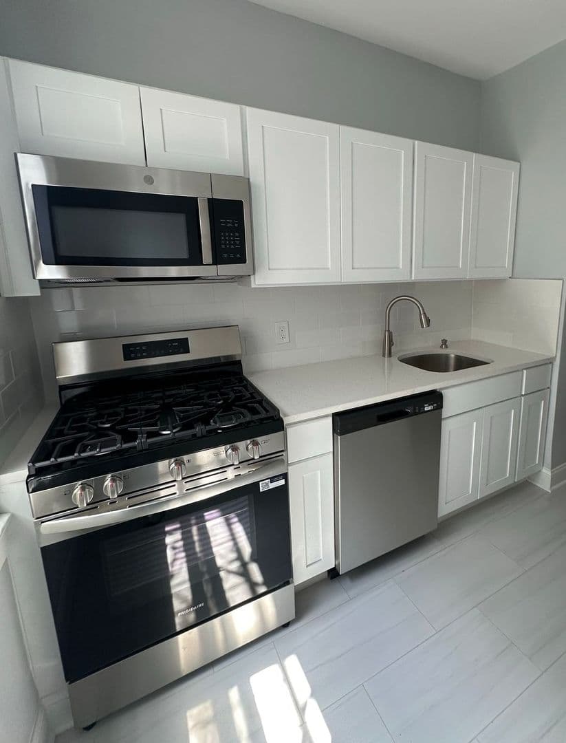 Jersey City Apartment: 343 Fairmount Avenue
