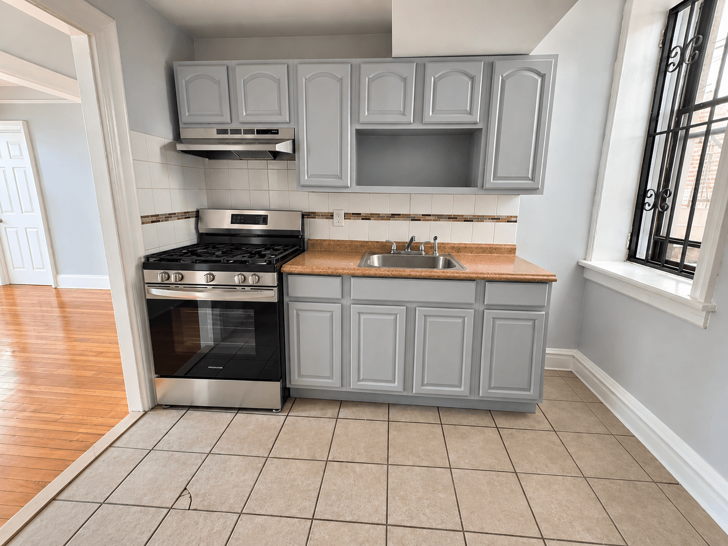 Jersey City Apartment: 160 Thorne Street