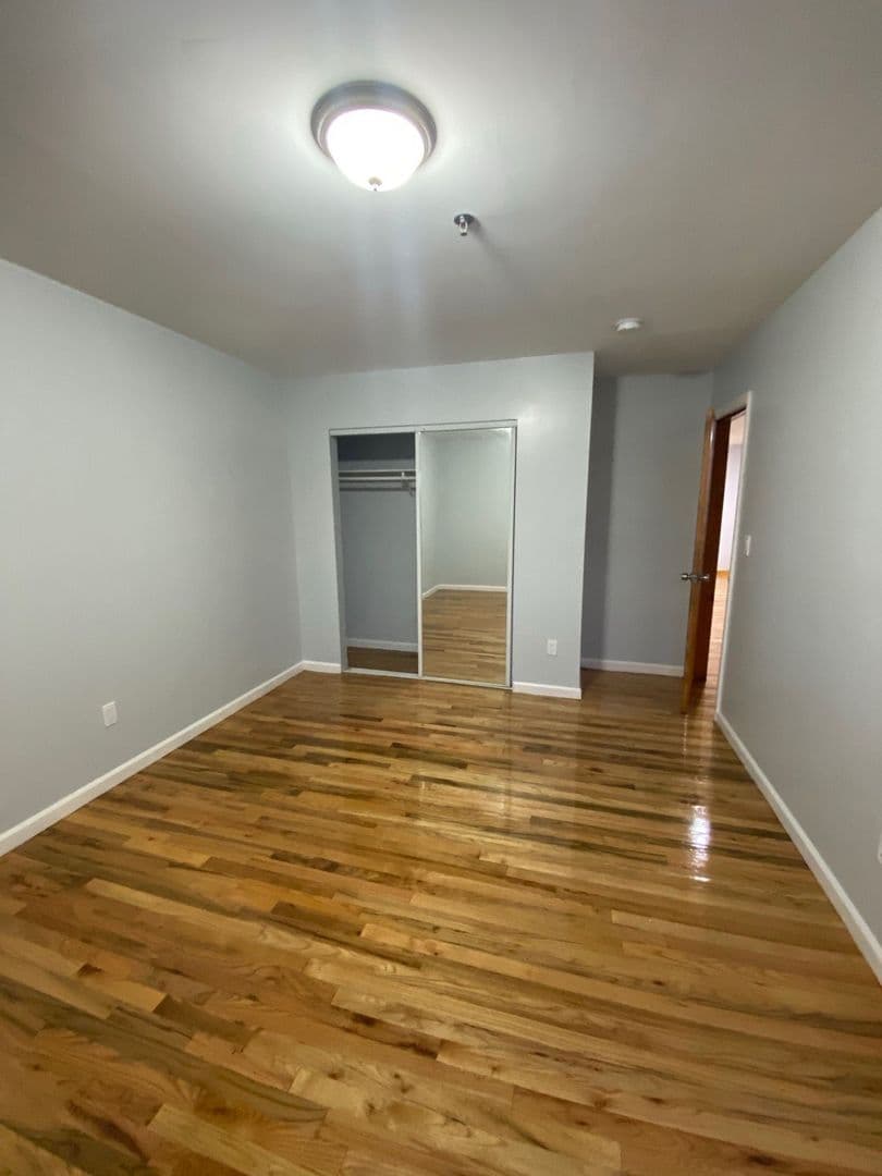 Union City Apartment: 812 New York Avenue