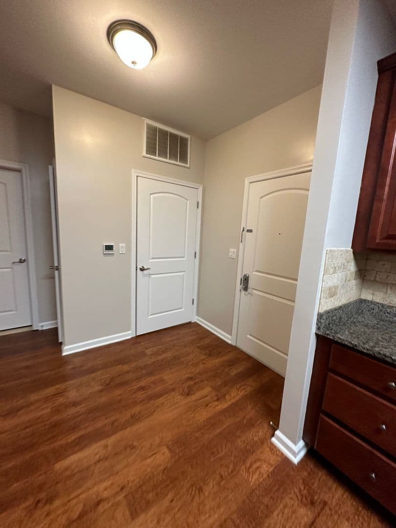 West New York Apartment: 5609 Jefferson Street