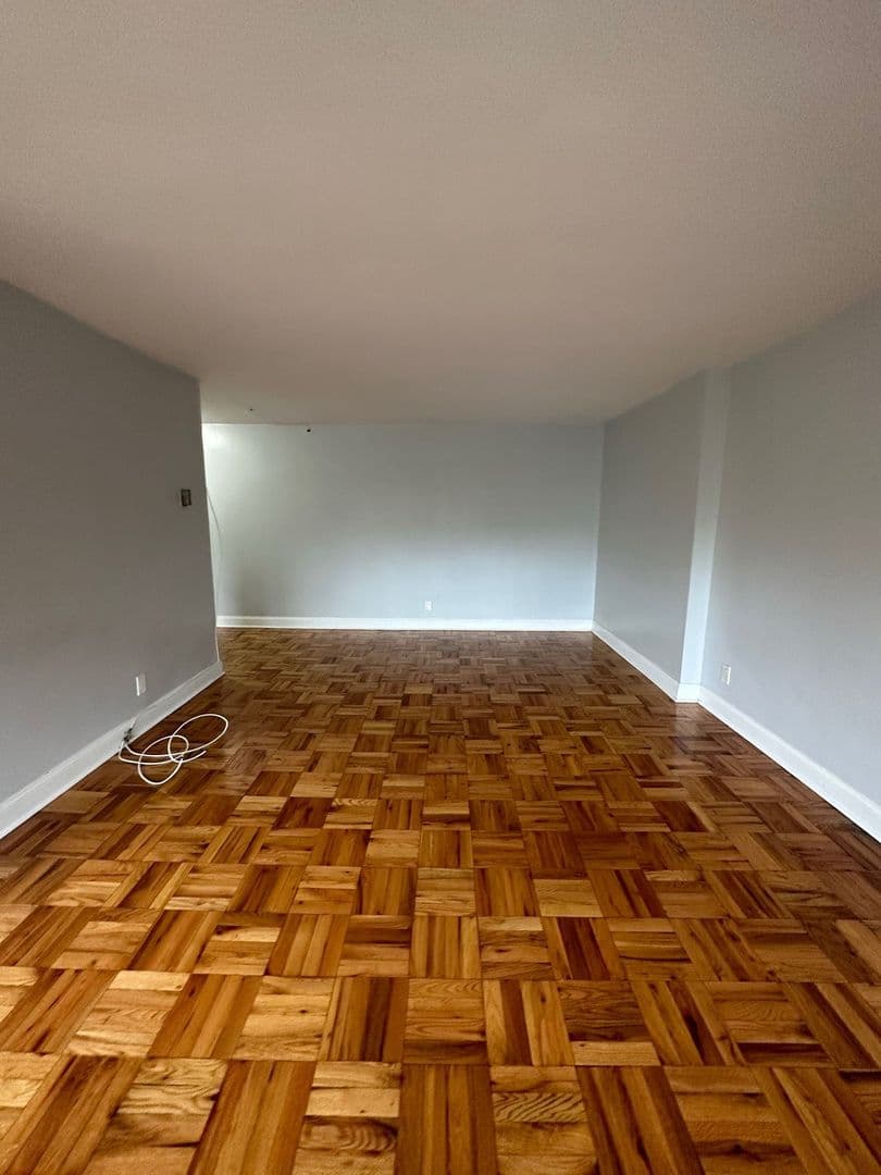 Weehawken Apartment: 700 Boulevard East