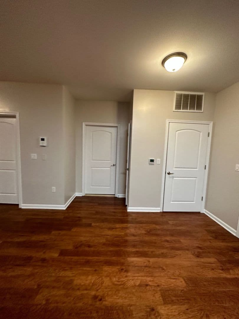 West New York Apartment: 5609 Jefferson Street