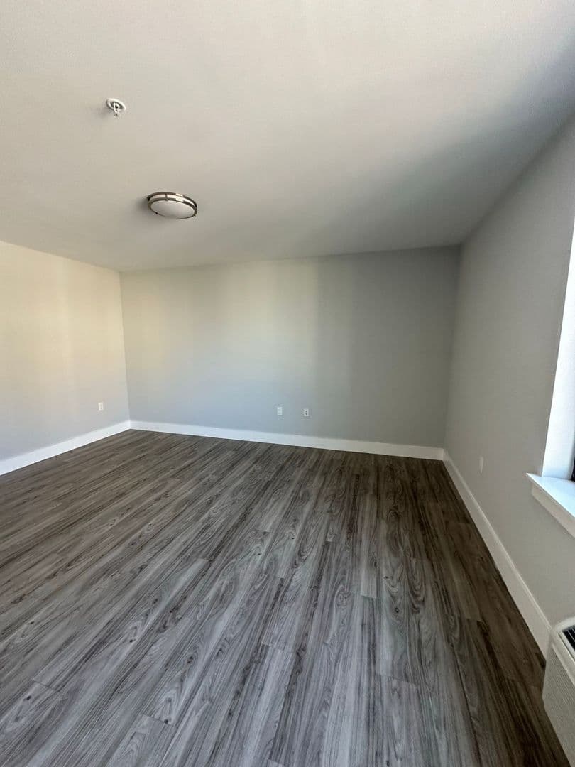West New York Apartment: 5208 Polk Street