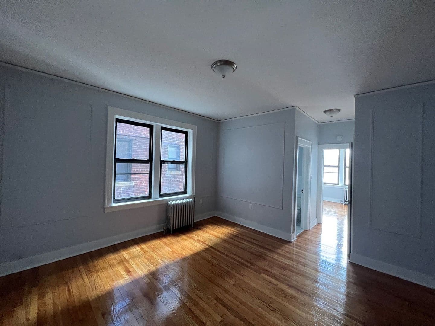 Bloomfield Apartment: 48 Hill Street