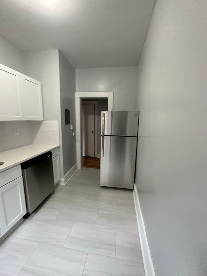 Palisades Park Apartment: 1 West Palisades Blvd