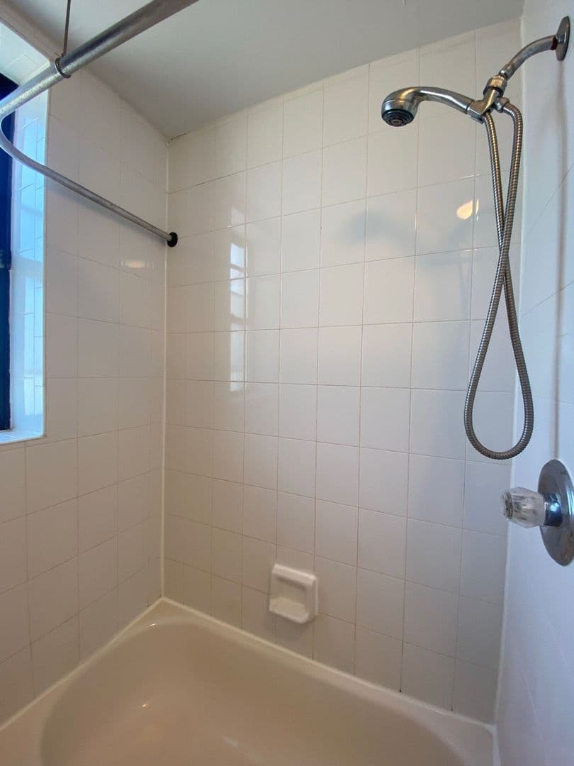 West New York Apartment: 525 60th Street