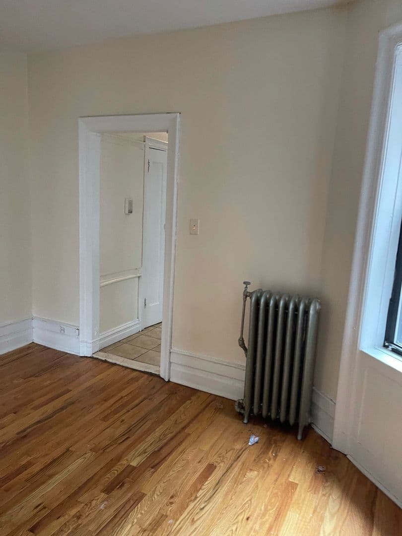 Jersey City Apartment: 319 Fairmount Avenue