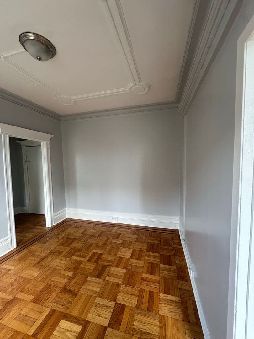 Union City Apartment: 4603 Hudson Avenue