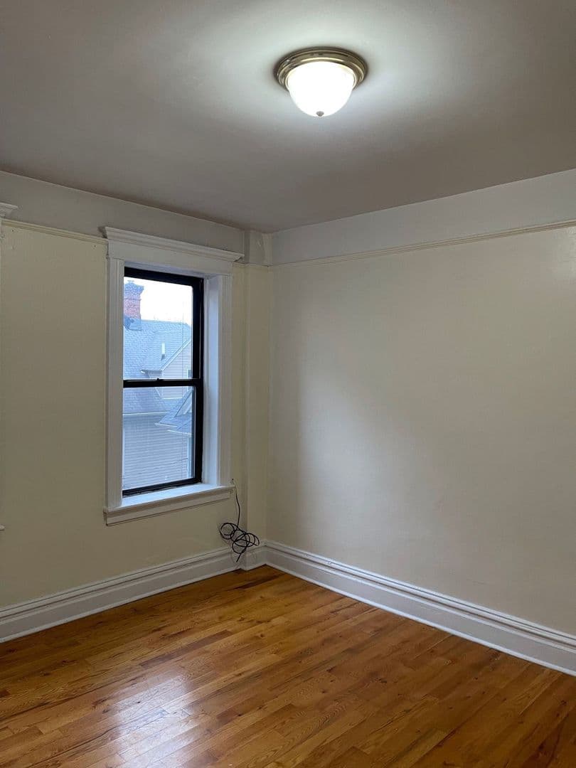 Jersey City Apartment: 343 Fairmount Avenue