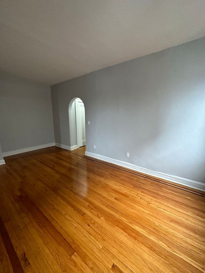 Palisades Park Apartment: 1 West Palisades Blvd