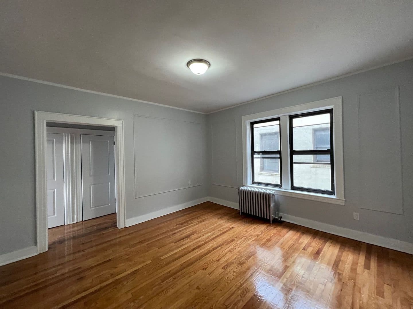 Bloomfield Apartment: 48 Hill Street