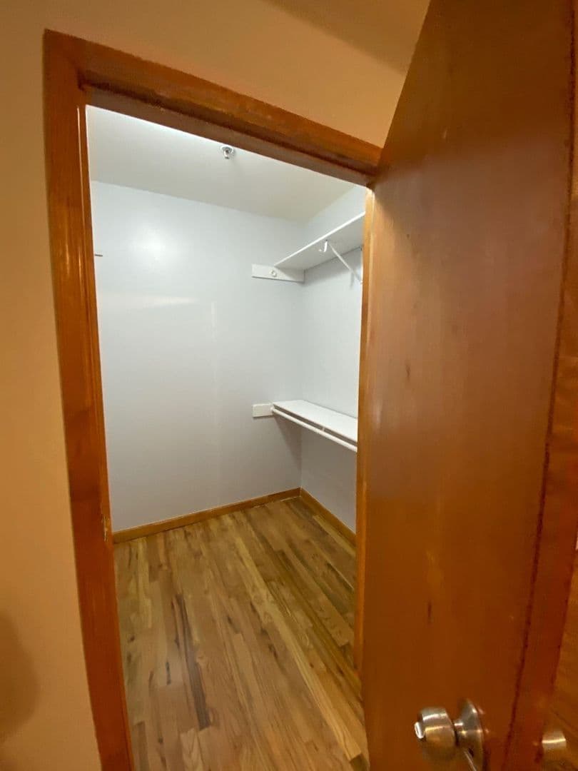 Union City Apartment: 812 New York Avenue