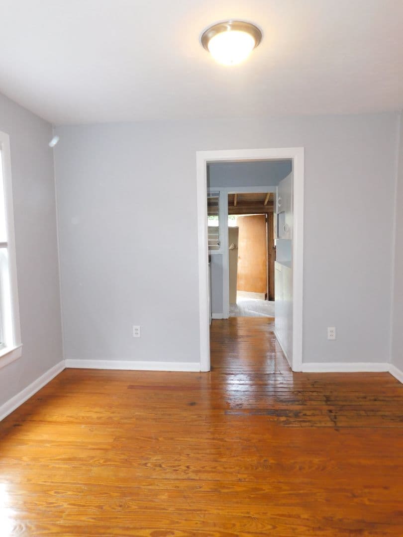 Gainesville House: 2609 NW 6th Street