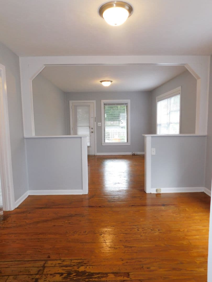 Gainesville House: 2609 NW 6th Street