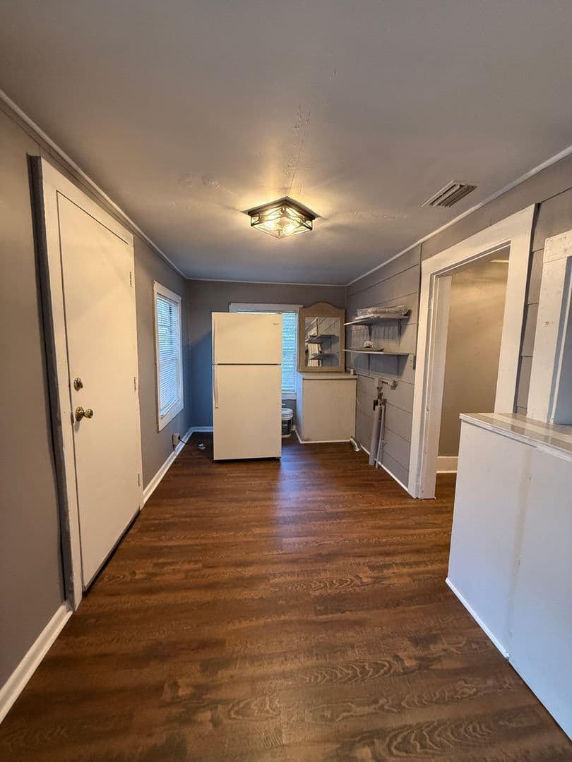 Gainesville House: 921 NW 30th Avenue