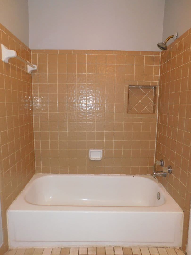 Gainesville House: 507 NW 34th Terrace