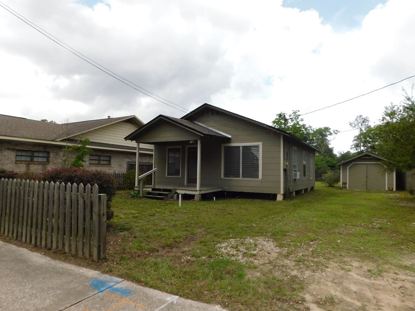 Gainesville House: 2609 NW 6th Street