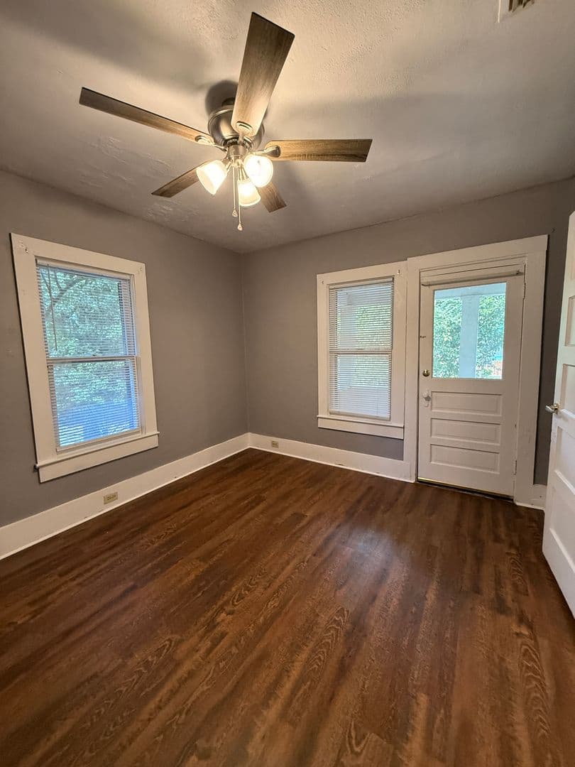 Gainesville House: 921 NW 30th Avenue