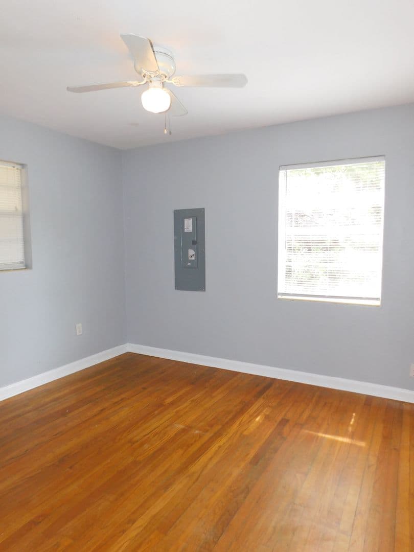 Gainesville House: 507 NW 34th Terrace