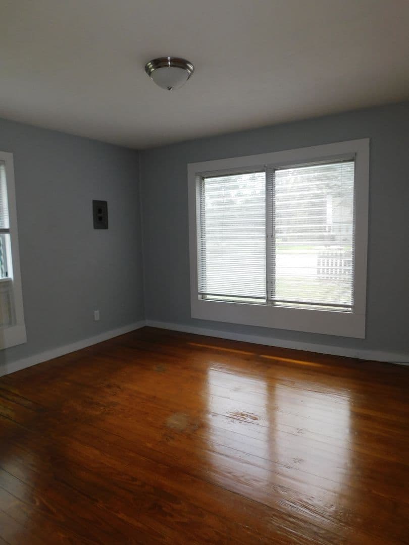 Gainesville House: 2609 NW 6th Street