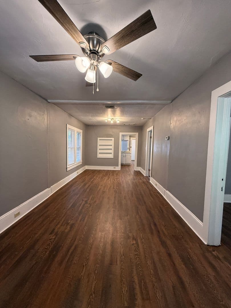 Gainesville House: 921 NW 30th Avenue