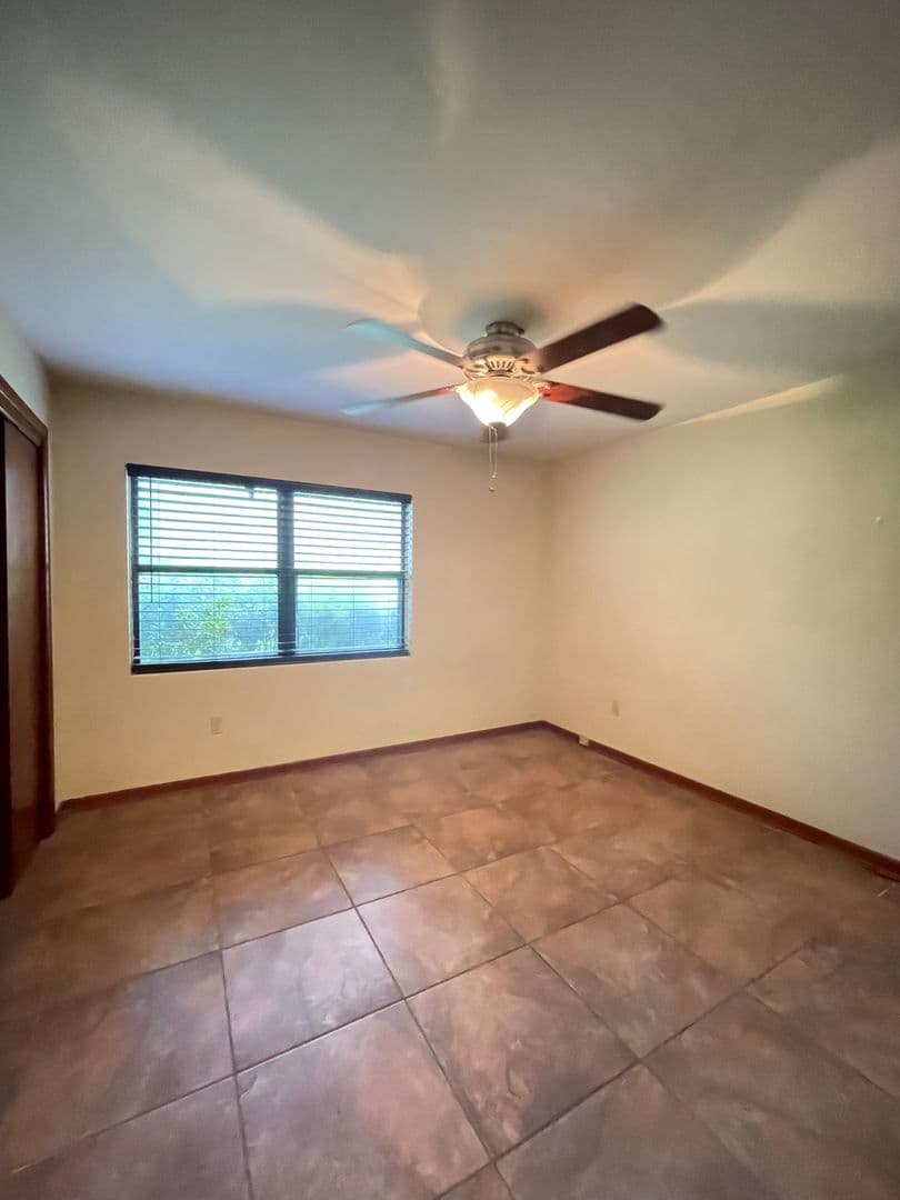 Gainesville House: 1410 NW 55th Terrace
