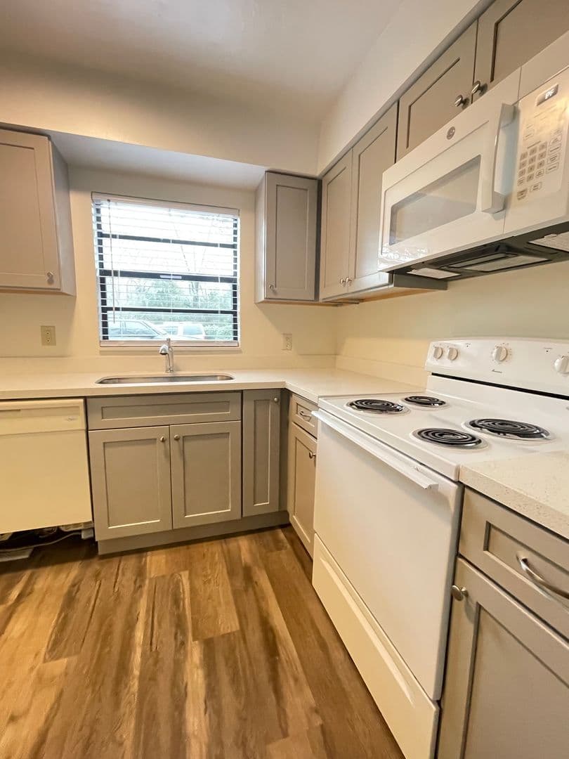 Gainesville Apartment: 914 SW 59th Terrace