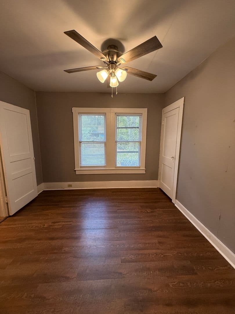 Gainesville House: 921 NW 30th Avenue