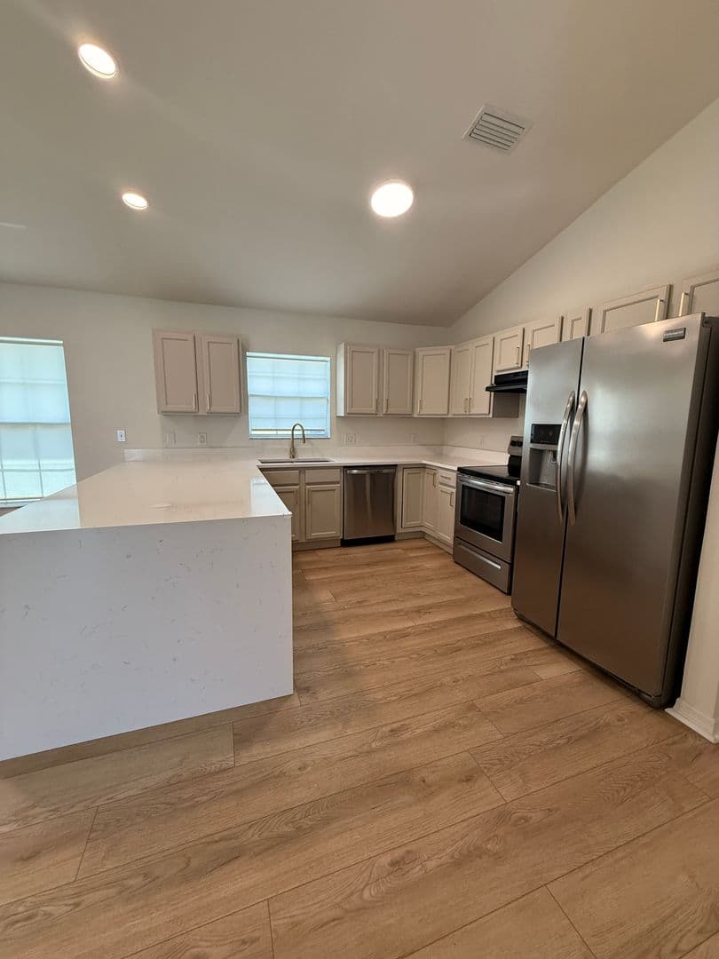 Gainesville House: 11348 NW 31st Lane