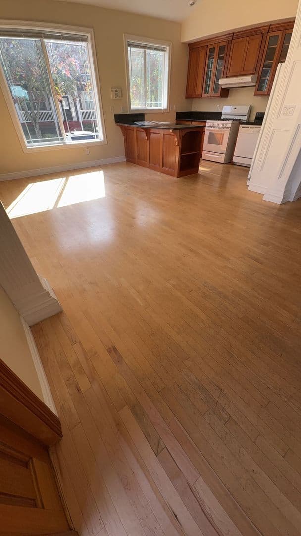 Portland House: 8055 SE 141st Ave