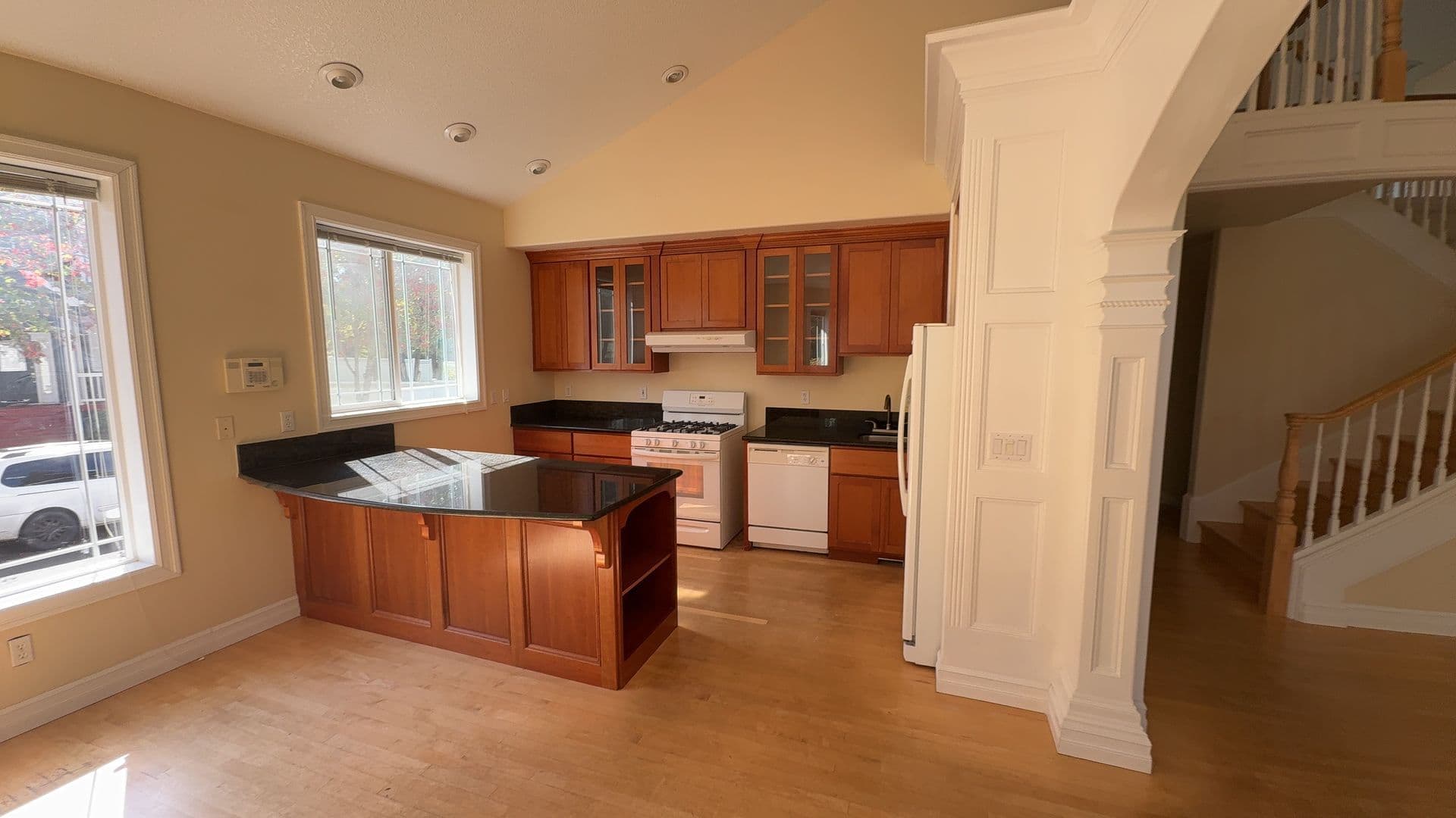 Portland House: 8055 SE 141st Ave